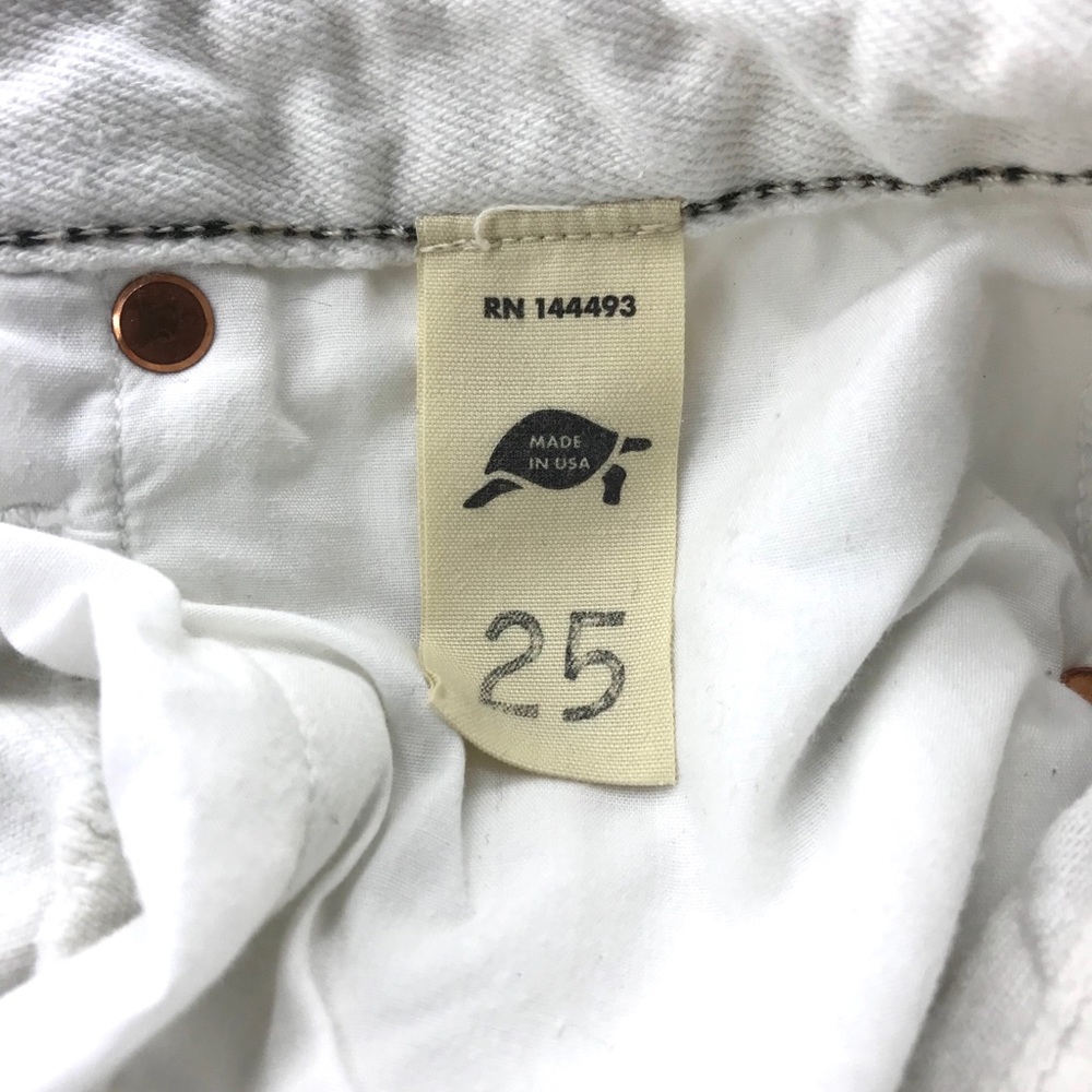 💕SALE💕 Tortoise White Ripped Jeans - Picture 8 of 8